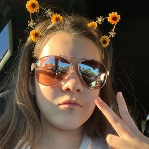 Meet your Posher, Sinnelle!